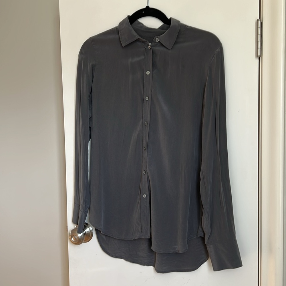 •Everlane• gray silk button down